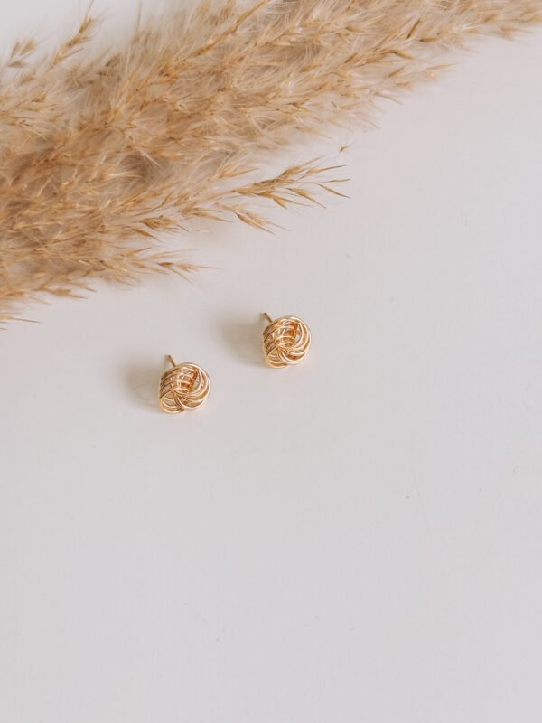 Lio | Gold Stud